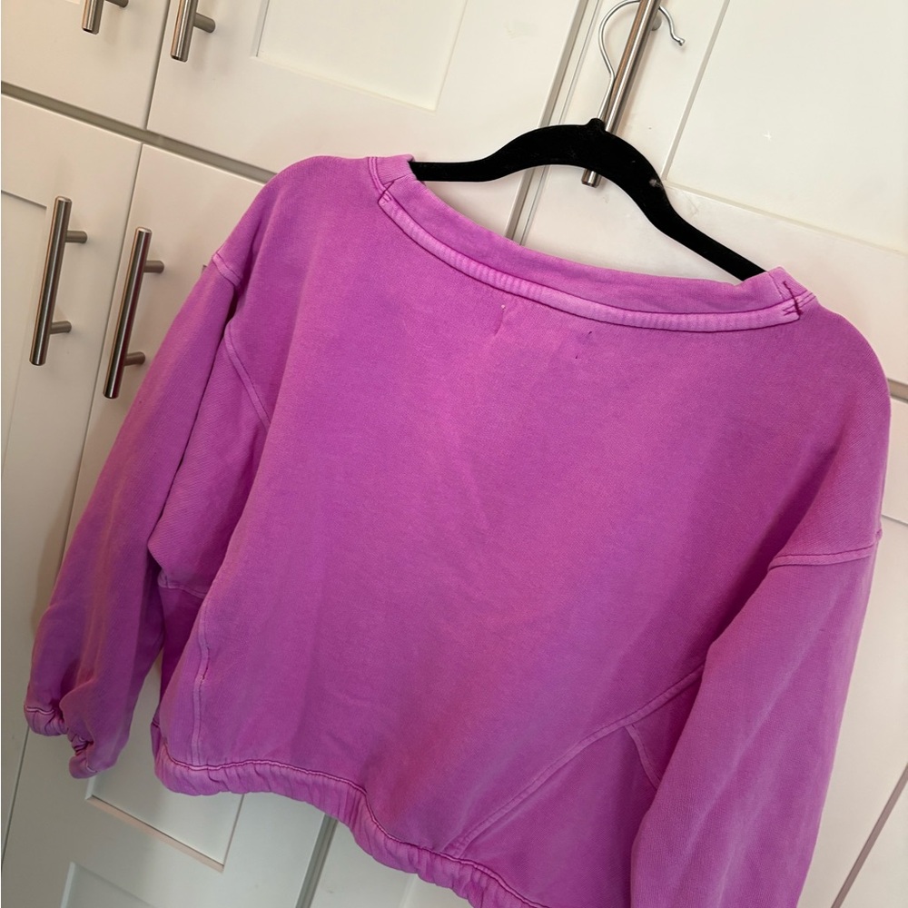 XS ANTHROPOLOGIE sweatshirt in purple!